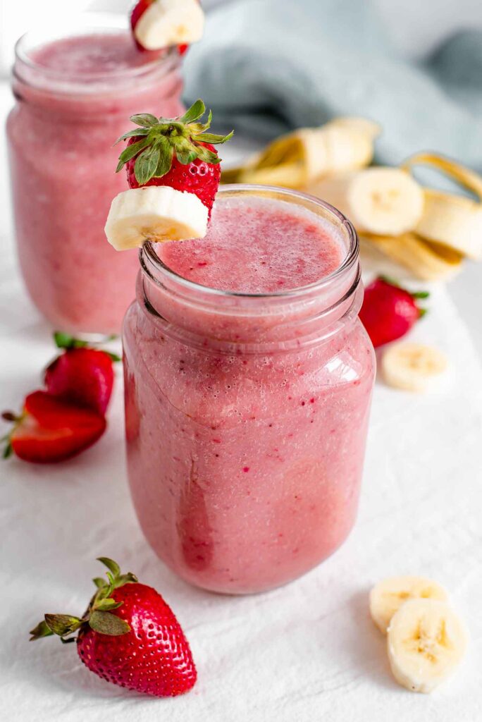 Dairy Free Strawberry Banana Smoothie Youll Love • Tasty Thrifty Timely 5919