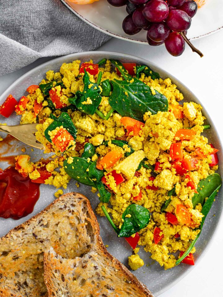 Ultimate Scramble And Spuds Breakfast Bowl • Tasty Thrifty Timely